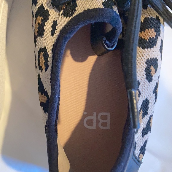 BP. Brand leopard print sneakers Size 10 - Picture 6 of 7
